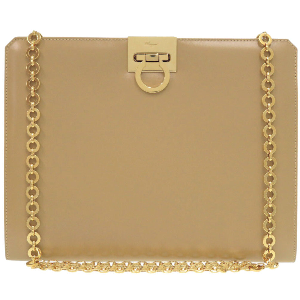 美品 サルヴァトーレ フェラガモ チェーンショルダー ガンチーニ BP-21 8753 カーフレザー ベージュ ゴールド金具 ショルダーバッグ 0184 【中古】 Salvatore Ferragamo