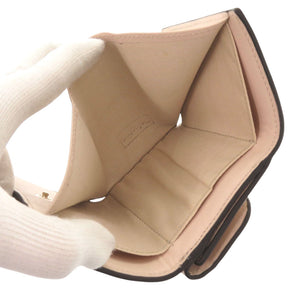 美品 クロエ アルファベット レザー セメントピンク 三つ折り財布 ピンクベージュ 0378【中古】Chloe