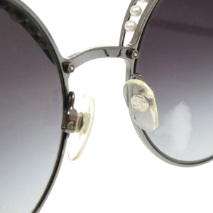 美品 シャネル ココマーク 4234‐H メタル フェイクパール ブラック サングラス 0464【中古】CHANEL