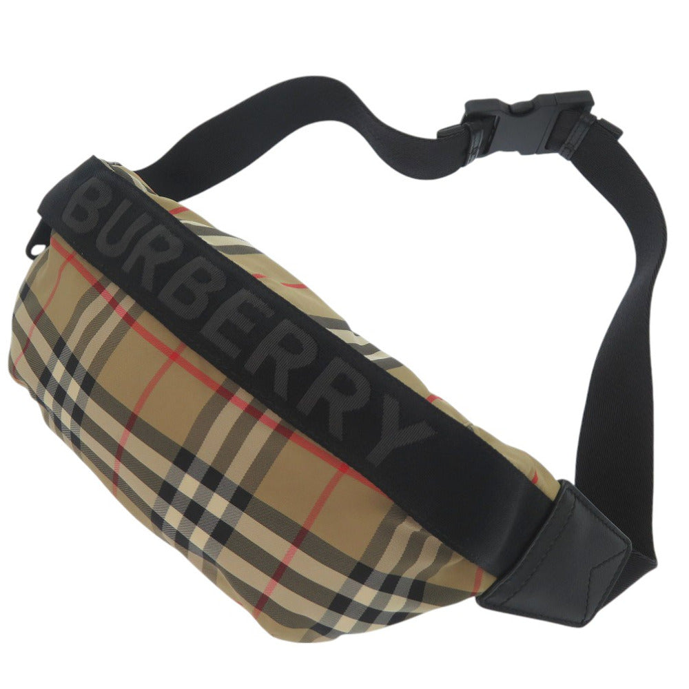 美品 バーバリー ロゴ付き ボディバッグ ウエストバッグ ナイロン ノバチェック 0946【中古】BURBERRY