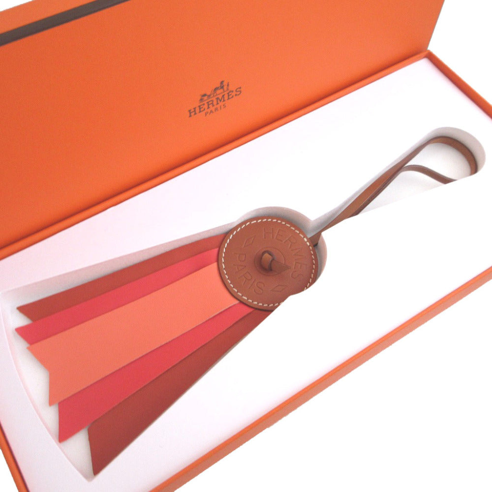 未使用 エルメス 064271CA-AH パドック フロット アニューミロ ヴァッシュハンター カプシーヌ カーネリアン チャーム キーホルダー 1086【中古】HERMES