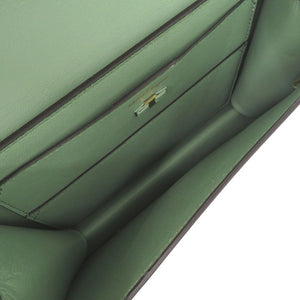 新品同様 サルヴァトーレフェラガモ ヴァラ VARA チェーンショルダーバッグ リボン 斜めかけ レザー グリーン 1156【中古】Salvatore Ferragamo