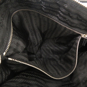 美品 プラダ トライアングルロゴ ナイロン ブラック トートバッグ 黒 1251【中古】PRADA