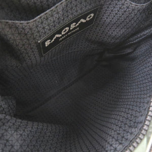 美品 イッセイミヤケ BAO BAO ISSEY MIYAKE バオバオ BB83-AG463 ショルダーバッグ ポリエステル グレーカーキ 1548【中古】ISSEY MIYAKE