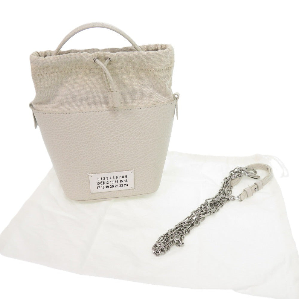 新品同様 メゾン マルジェラ 5AC S61WG0035 レザー キャンバス ライトグレー ショルダーバッグ バケット 白 0046【中古】Maison Margiela