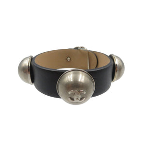 美品 シャネル CUIR VERITABLE Mサイズ レザー メタル ブラック シルバー ブレスレット　0055【中古】CHANEL