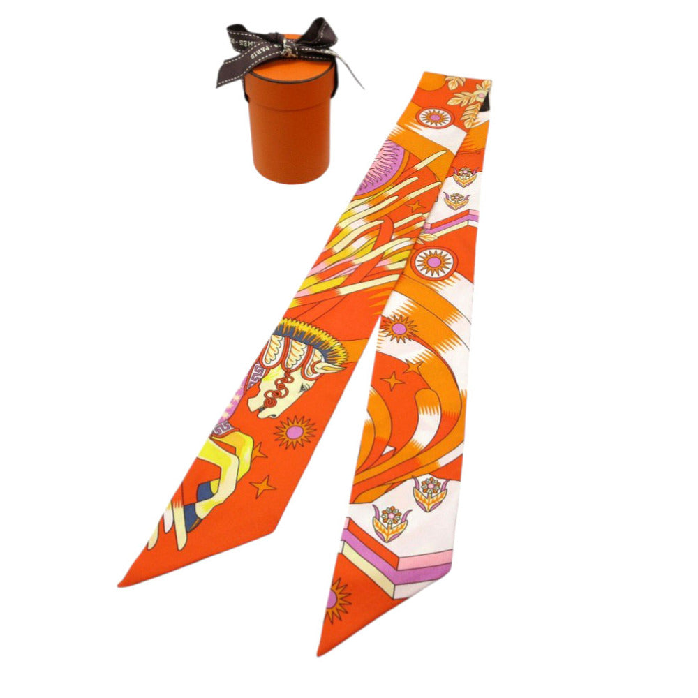 新品同様 エルメス ツイリー ペガサスの源泉 スカーフ シルク オレンジ/モーヴ/ホワイト 0167【中古】HERMES