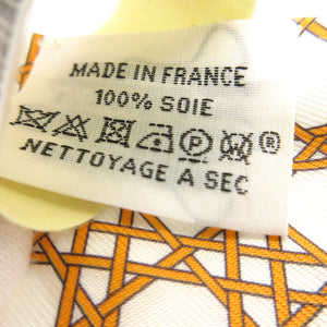 美品 エルメス ツイリー 折りたたみ式幌馬車 スカーフ シルク ホワイト/オレンジ/ヴェール 0171【中古】HERMES