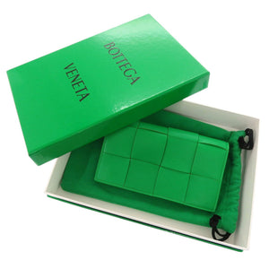 新品同様 ボッテガヴェネタ マキシイントレチャート レザー パラキート メガネケース 緑 0251【中古】BOTTEGAVENETA