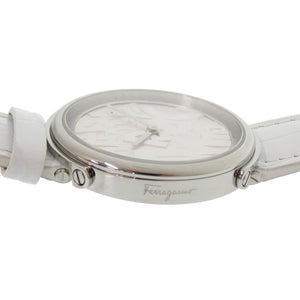 新品同様 サルヴァトーレフェラガモ
 クオーツ 腕時計
 ステンレススチール/レザー シルバー 0418
【中古】Salvatore Ferragamo レディース