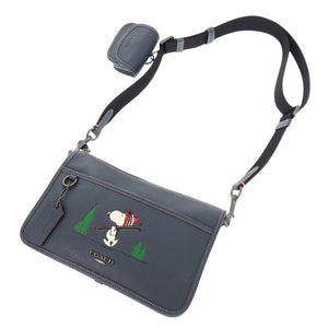 新品同様 コーチ × PEANUTS スヌーピー ミニポーチ付き レザー ネイビー ショルダーバッグ 0425【中古】COACH