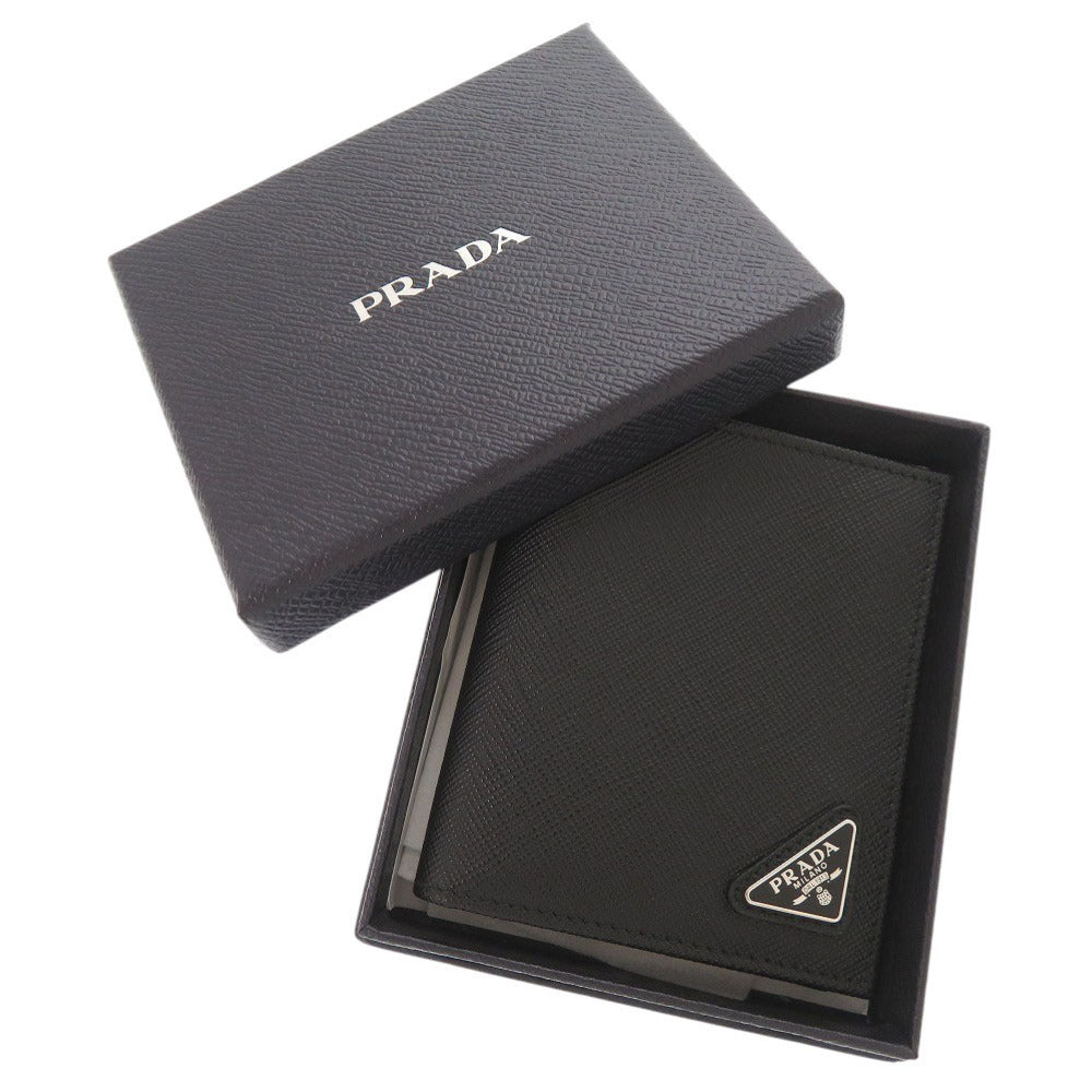 未使用品 プラダ トライアングルロゴ サフィアーノレザー ブラック 二つ折り財布 黒 0476【中古】PRADA メンズ
