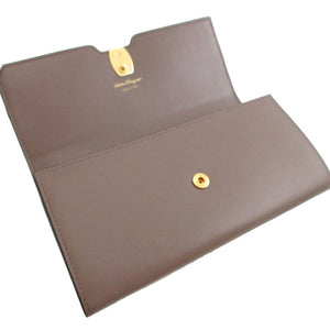 新品同様 サルヴァトーレフェラガモ ヴァラリボン レザー グレー 2つ折り長財布 財布 0502【中古】Salvatore Ferragamo