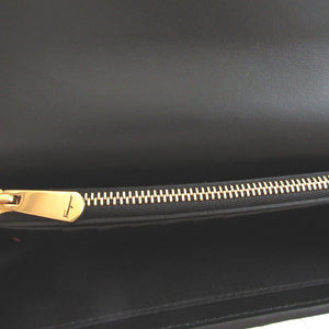 新品同様 サルヴァトーレフェラガモ ガンチーニ レザー ピンク 2つ折り長財布 財布 0504【中古】Salvatore Ferragamo