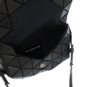 新品同様 イッセイミヤケ BAO BAO ISSEY MIYAKE バオバオ SOLID TORSO トルソー BB41AG262 ポリエステル ナイロン 牛革 ブラック 0677 ショルダーバッグ【中古】ISSEY MIYAKE