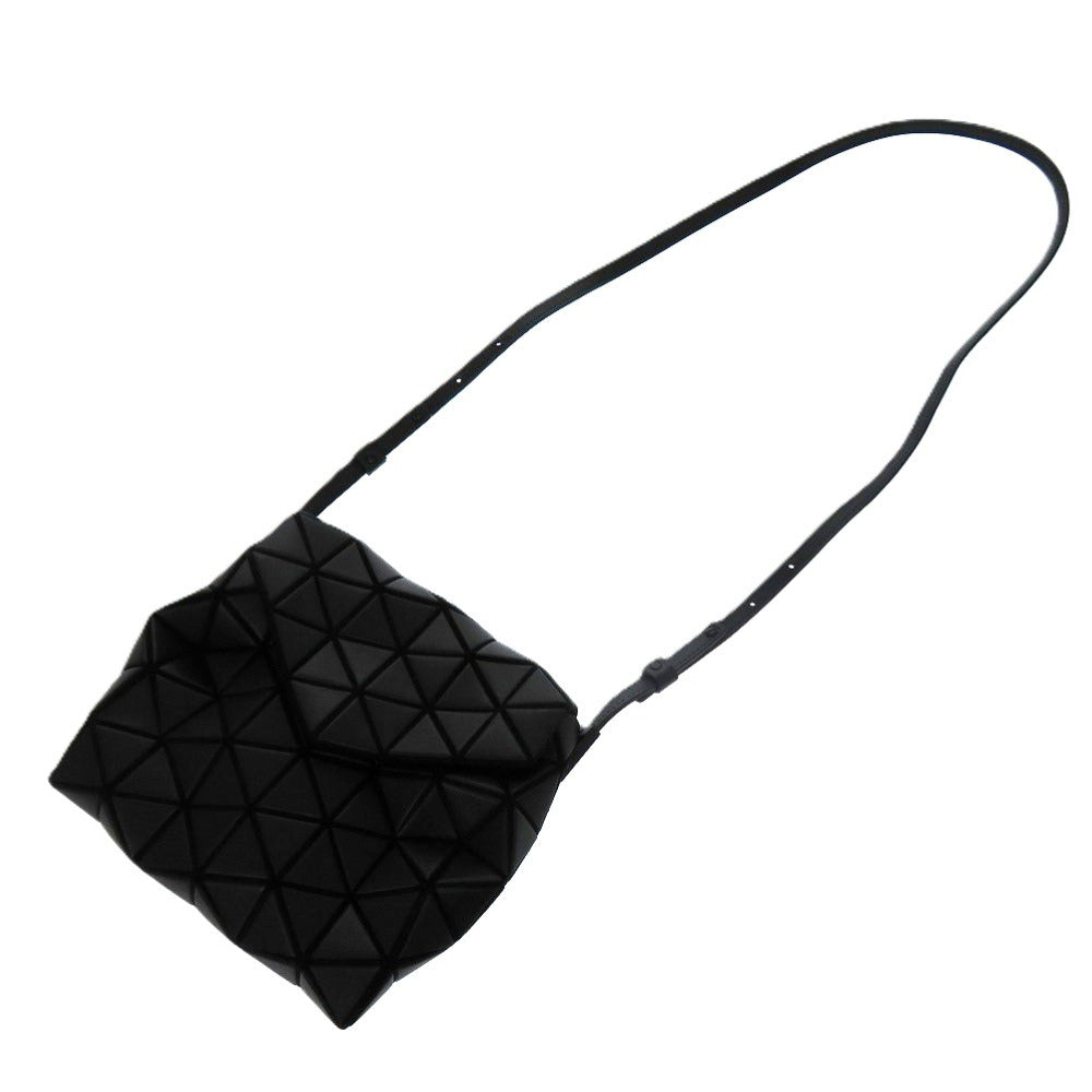 新品同様 イッセイミヤケ BAO BAO ISSEY MIYAKE バオバオ SOLID TORSO トルソー BB41AG262 ポリエステル ナイロン 牛革 ブラック 0677 ショルダーバッグ【中古】ISSEY MIYAKE