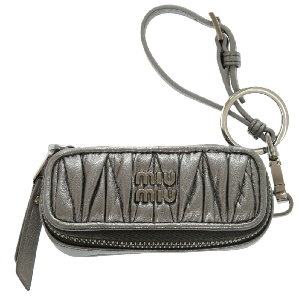 新品同様 ミュウミュウ マテラッセ 5TL518 レザー メタル シルバー 0814 銀 リップケース【中古】MIUMIU