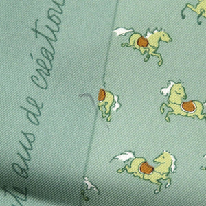 美品 エルメス カレ45 プチカレ 馬 シルク グリーン スカーフ 0821【中古】HERMES