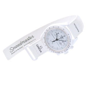 未使用 オメガ × スウォッチ スヌーピー ミッショントゥ ザ ムーンフェイズ スピードマスター クオーツ 腕時計 ホワイト 白文字盤 0957【中古】OMEGA