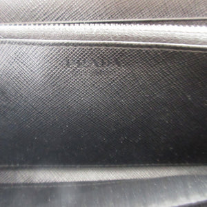 美品 プラダ サフィアーノレザー ブラック 黒 ラウンドファスナー長財布 財布 1000【中古】PRADA