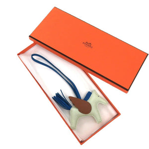 新品同様 エルメス ロデオペガサスPM アニューミロ ヴェールフィズ B刻印 1042 緑 キーホルダー【中古】HERMES
