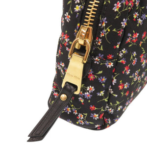 新品同様 ミュウミュウ 花柄 ナイロン ブラック ポーチ 化粧ポーチ 1261【中古】MIUMIU