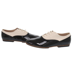 未使用 トッズ レースアップシューズ XXW0YO0P25008V 22.5cm エナメル レザー ブラック レザーシューズ 黒 1602【中古】TOD’S