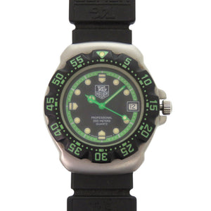 タグホイヤー フォーミュラ1 WA1215 SS ラバー ブラック グリーン クオーツ 腕時計 黒文字盤 1728【中古】TAG HEUER