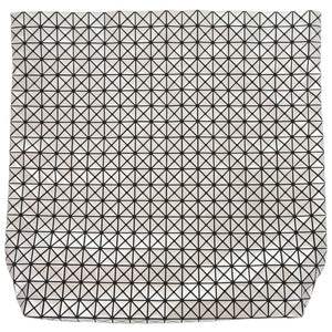 新品同様 イッセイミヤケ バオバオ ポリウレタン/コットン シルバー クラッチバッグ 1796【中古】ISSEY MIYAKE
