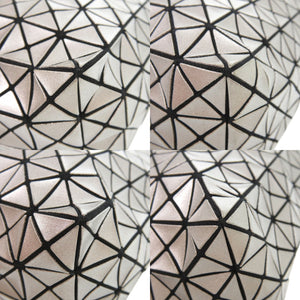 新品同様 イッセイミヤケ バオバオ ポリウレタン/コットン シルバー クラッチバッグ 1796【中古】ISSEY MIYAKE