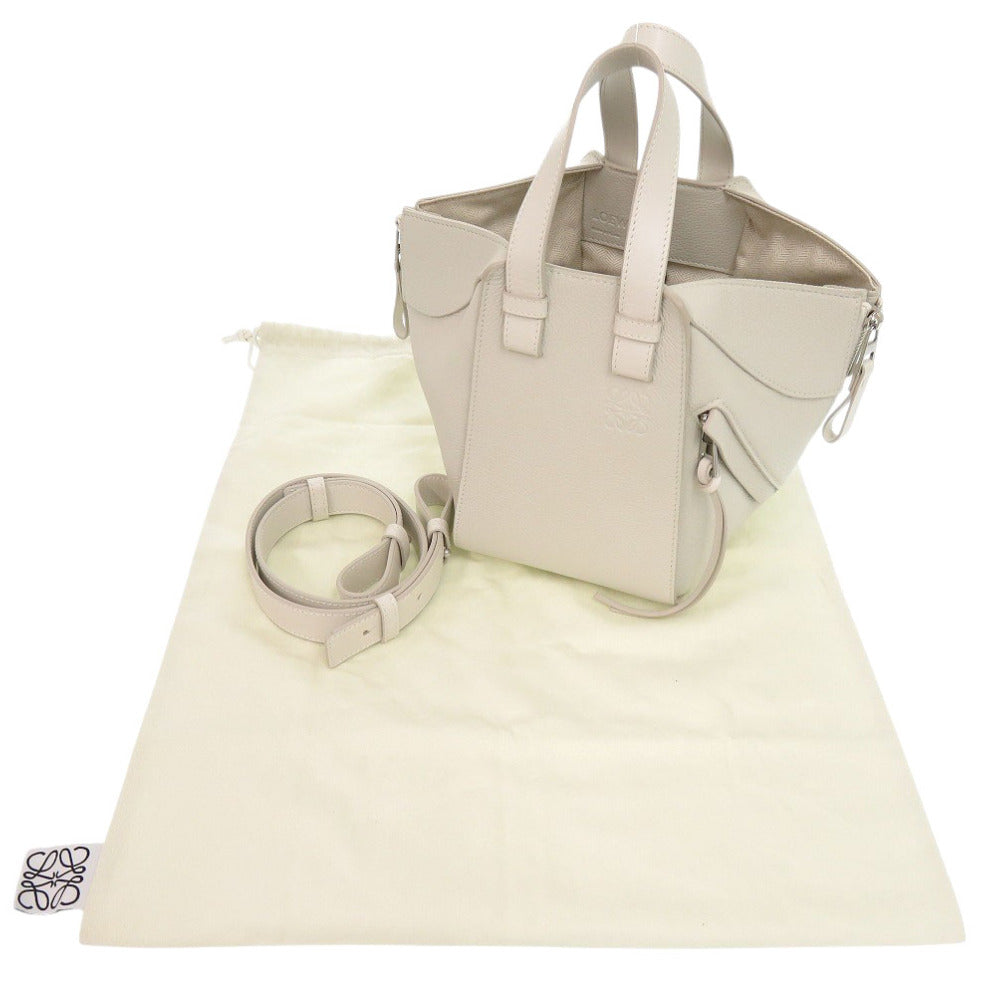 新品同様 ロエベ 2WAY HAMMOCK COMPACT A538H13X03 レザー ホワイト ハンドバッグ 白 0110【中古】LOEWE