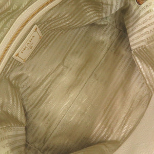 プラダ チェーンショルダー レザー ベージュ ショルダーバッグ 0284【中古】PRADA