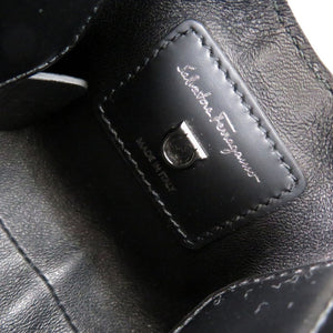 新品同様 サルヴァトーレフェラガモ ガンチーニ トリフォリオ ミニバッグ レザー ブラック ハンドバッグ 黒 0903【中古】Salvatore Ferragamo