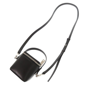 美品 サルヴァトーレフェラガモ レザー ブラック 2WAY ミニ ハンドバッグ ショルダーバッグ 黒 0911【中古】Salvatore Ferragamo