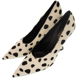 未使用品 バーバリー ダルメシアン柄 ポインテッドトゥ 26.5cm 8025313 A1462 レザー ハラコ ホワイト パンプス 0956【中古】BURBERRY