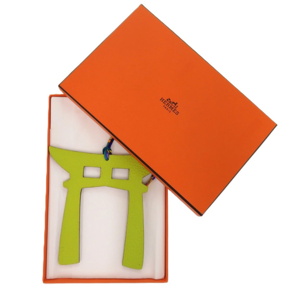 新品同様 エルメス プティアッシュ 鳥居 トリイ レザー イエロー 黄 その他小物 1610【中古】HERMES