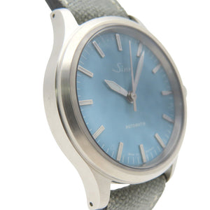 未使用品 ジン
 自動巻き 556 アクアマリンブルー 世界限定400本 556.AB 腕時計
 ステンレススチール/キャンバスレザー アクアマリンブルー 1684
【中古】Sinn メンズ