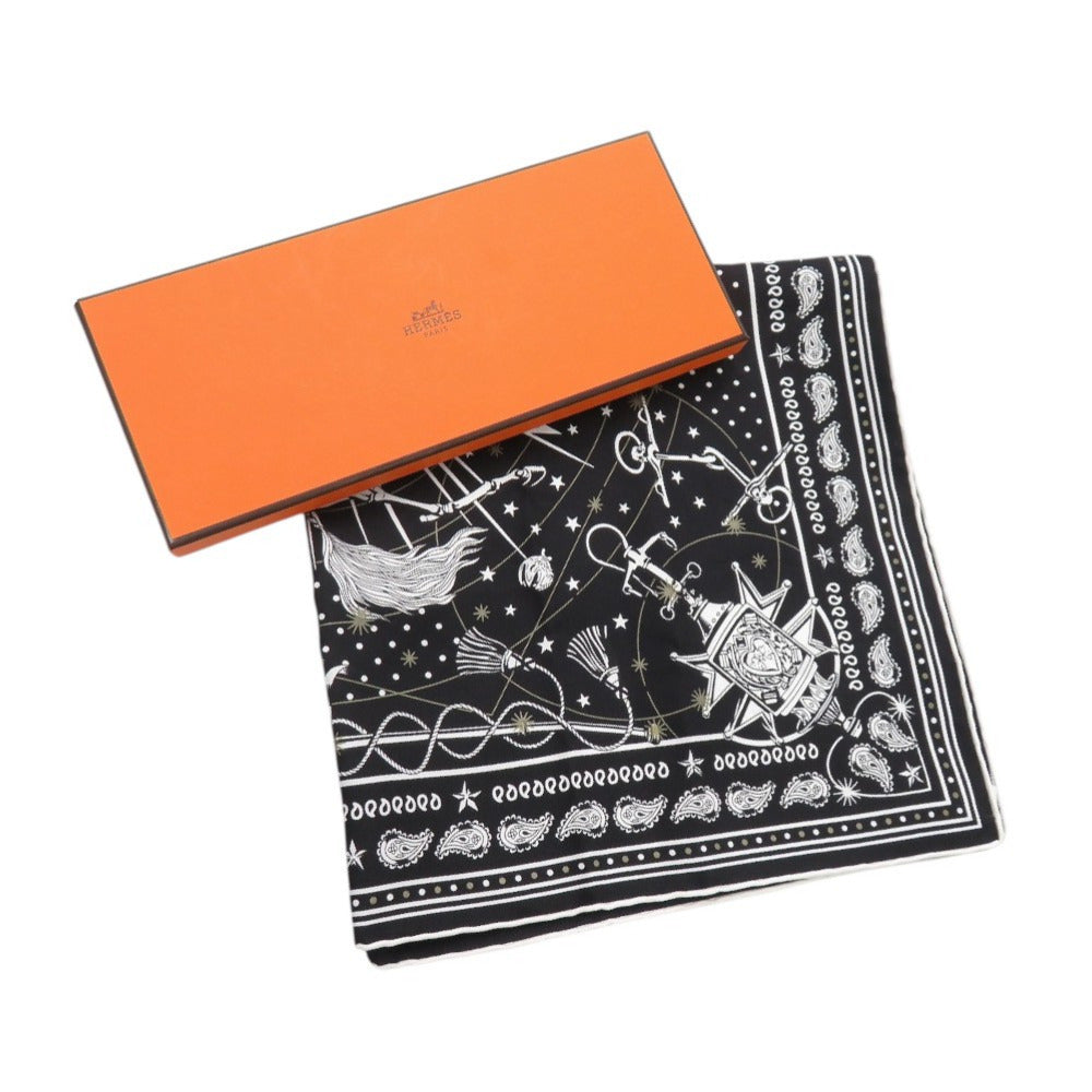 未使用品 エルメス バンダナ カレ55 コーラス ステラルム シルク ブラック ホワイト スカーフ 1754【中古】HERMES