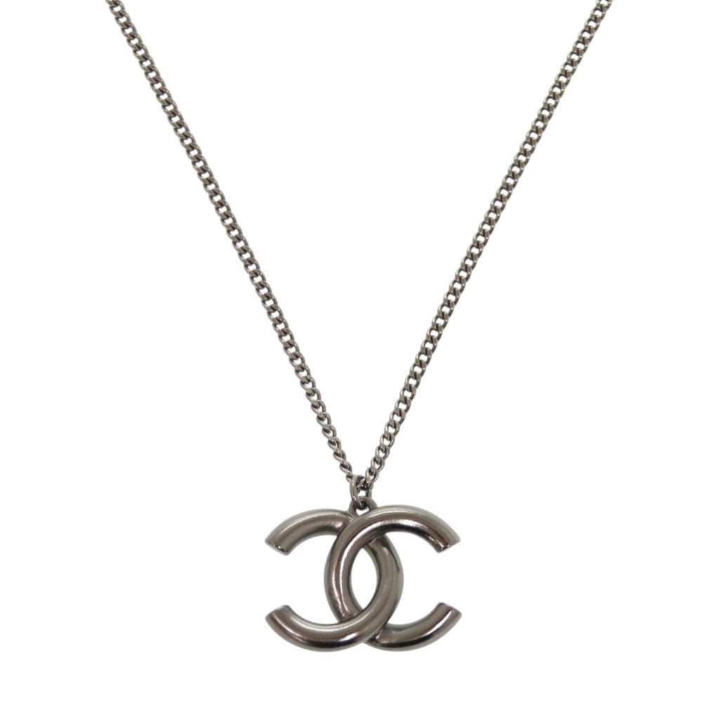 美品 シャネル ココマーク メタル ラインストーン ガンメタリック ネックレス 0076【中古】CHANEL