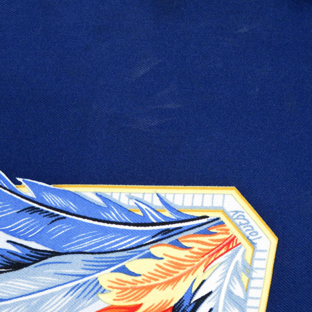 美品 エルメス
 カレ90 AMAZONIA アマゾニア スカーフ
 シルク ネイビーブルー 0098
【中古】HERMES レディース