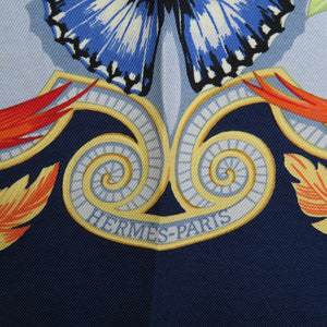 美品 エルメス
 カレ90 AMAZONIA アマゾニア スカーフ
 シルク ネイビーブルー 0098
【中古】HERMES レディース