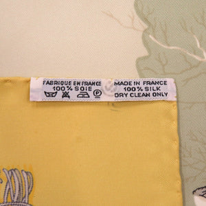 美品 エルメス カレ90 LES PLAISIRS DU FROID 氷上の喜び シルク イエロー 黄 スカーフ 0112【中古】HERMES