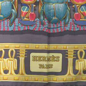 美品 エルメス カレ90 TUTANKHAMUN ツタンカーメン シルク グレー スカーフ 0123【中古】HERMES