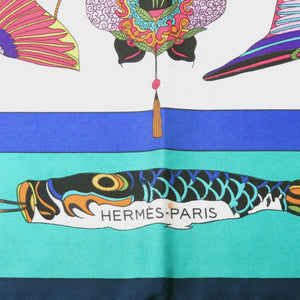 美品 エルメス カレ90 SOIES VOLANTES 大空に舞うシルク シルク ブルー スカーフ 青 0134【中古】HERMES