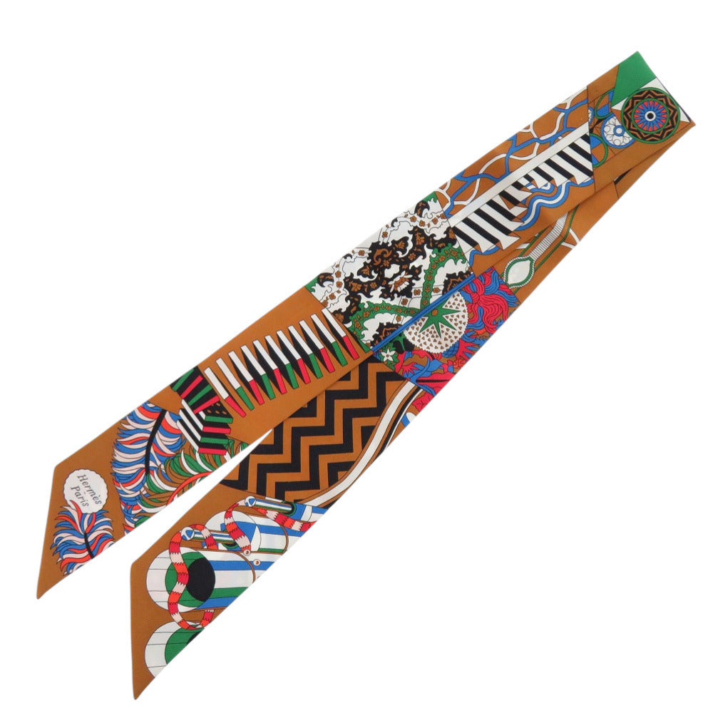 新品同様 エルメス ツイリー 杖傘と決闘 De l'Ombrelle aux Duels シルク キャメル ヴェール ブルー スカーフ 0185【中古】HERMES