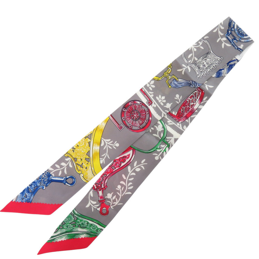 美品 エルメス ツイリー 鐙 リミックス Etriers Remix シルク グリス アシエ ルージュ スカーフ 0187【中古】HERMES