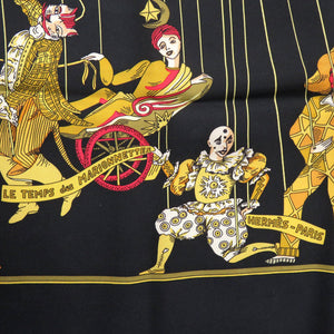 美品 エルメス カレ90 マリオネットの時間 LE TEMPS des MARIONNETTES シルク ブラック ゴールド レッド スカーフ 0205【中古】HERMES