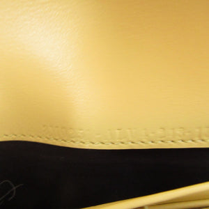 新品同様 フェンディ FFダイヤモンド 8M0251 レザー イエロー 黄 2つ折り長財布 財布 0336【中古】FENDI