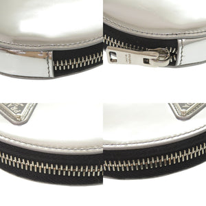 美品 プラダ ロゴプレート チェーンショルダー 1NR003 レザー シルバー ショルダーバッグ ポーチ 0395【中古】PRADA