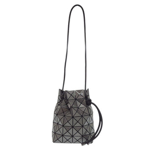 新品同様 イッセイミヤケ BAO BAO バオバオ WRING リング BB43-AG591 ポリエステル シルバー ショルダーバッグ 0774【中古】ISSEY MIYAKE